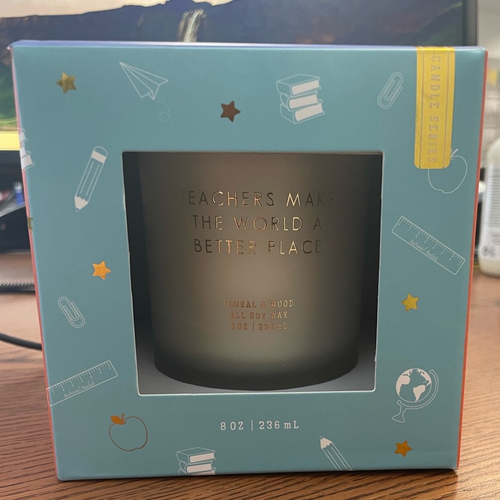 Teachers Make the World a Better Place Floral and Wood Soy Candle